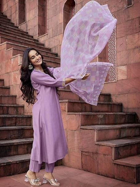 Avisha Chanderi Kurta Pant Dupatta Set For Women